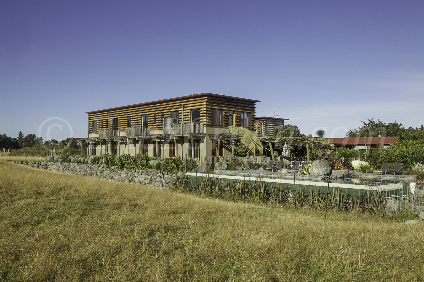 Ecolodge Hapuku Lodge in Kaikoura • EnezGreen